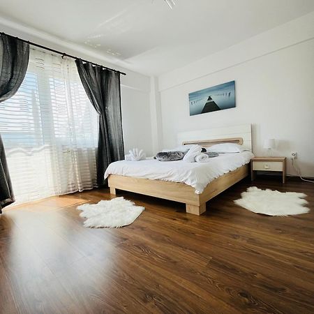 Green Apartaments Zărneşti Εξωτερικό φωτογραφία