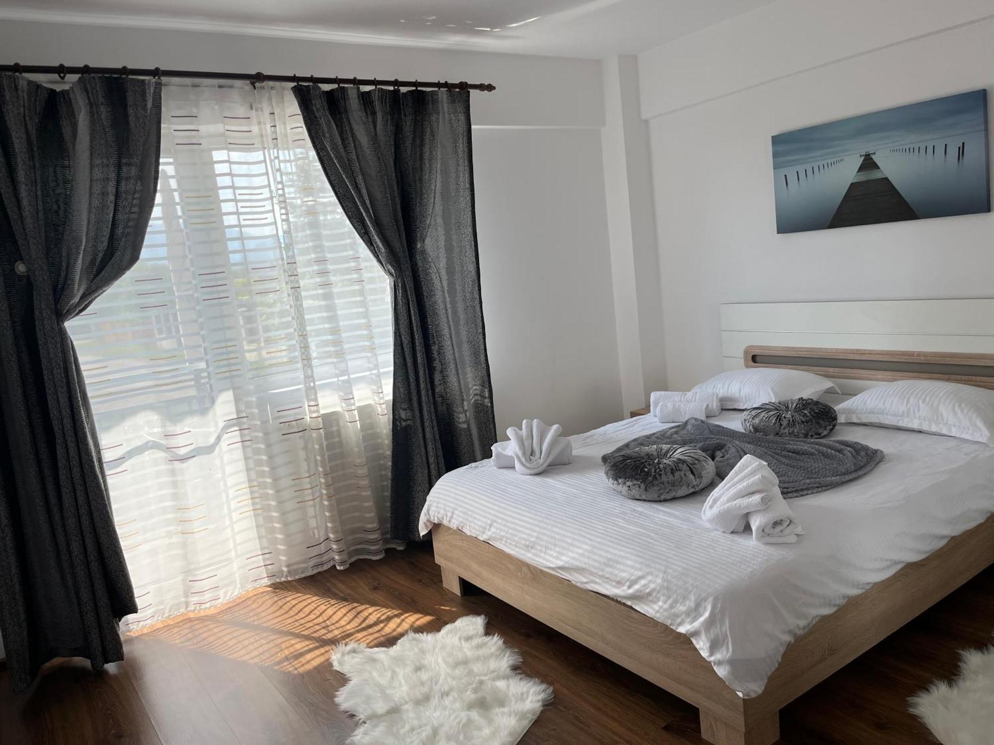 Green Apartaments Zărneşti Εξωτερικό φωτογραφία