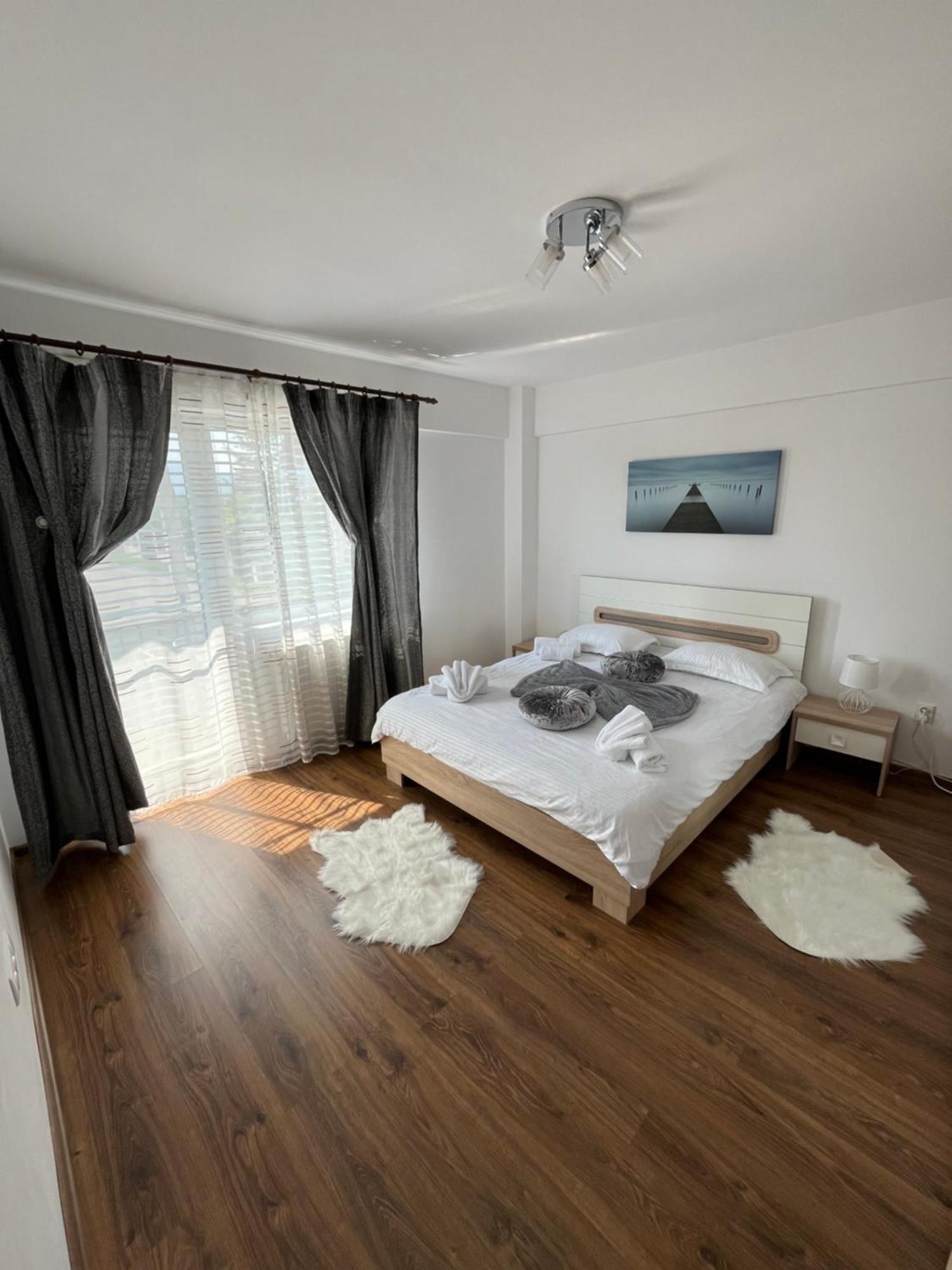 Green Apartaments Zărneşti Εξωτερικό φωτογραφία