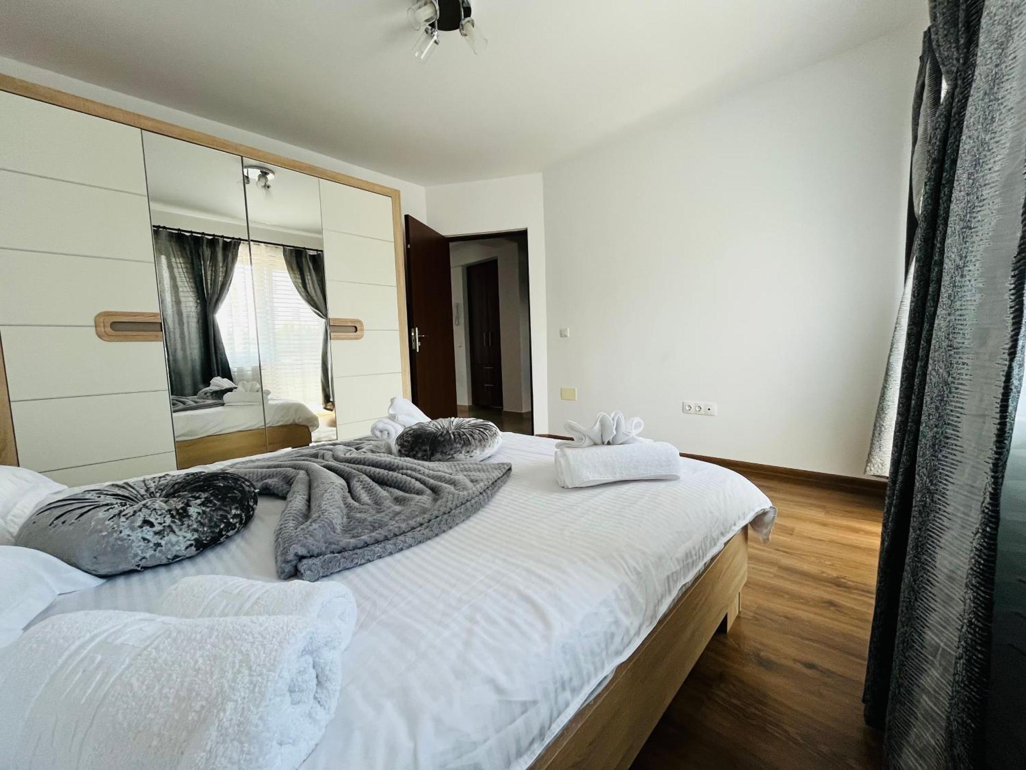 Green Apartaments Zărneşti Εξωτερικό φωτογραφία