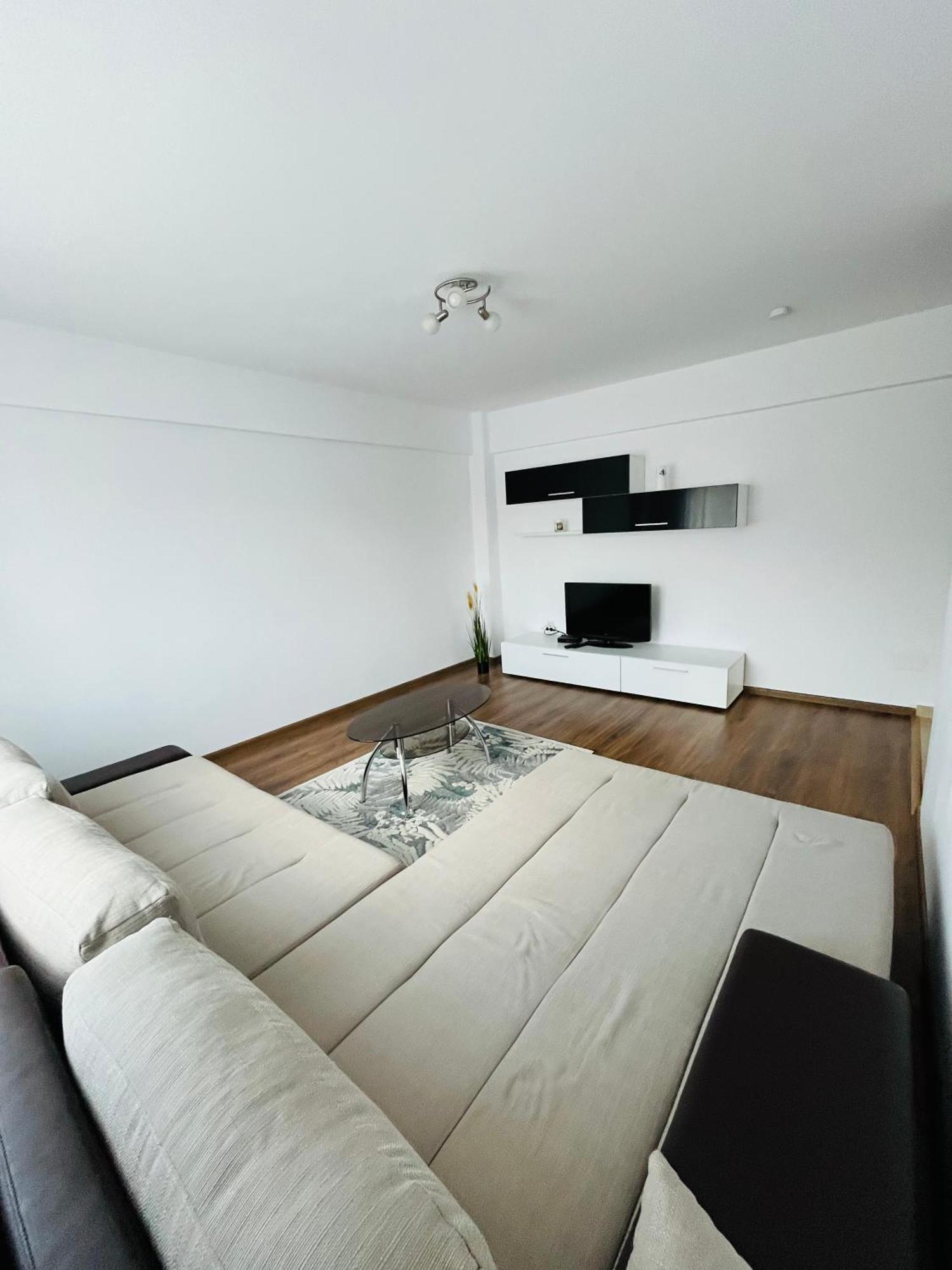 Green Apartaments Zărneşti Εξωτερικό φωτογραφία