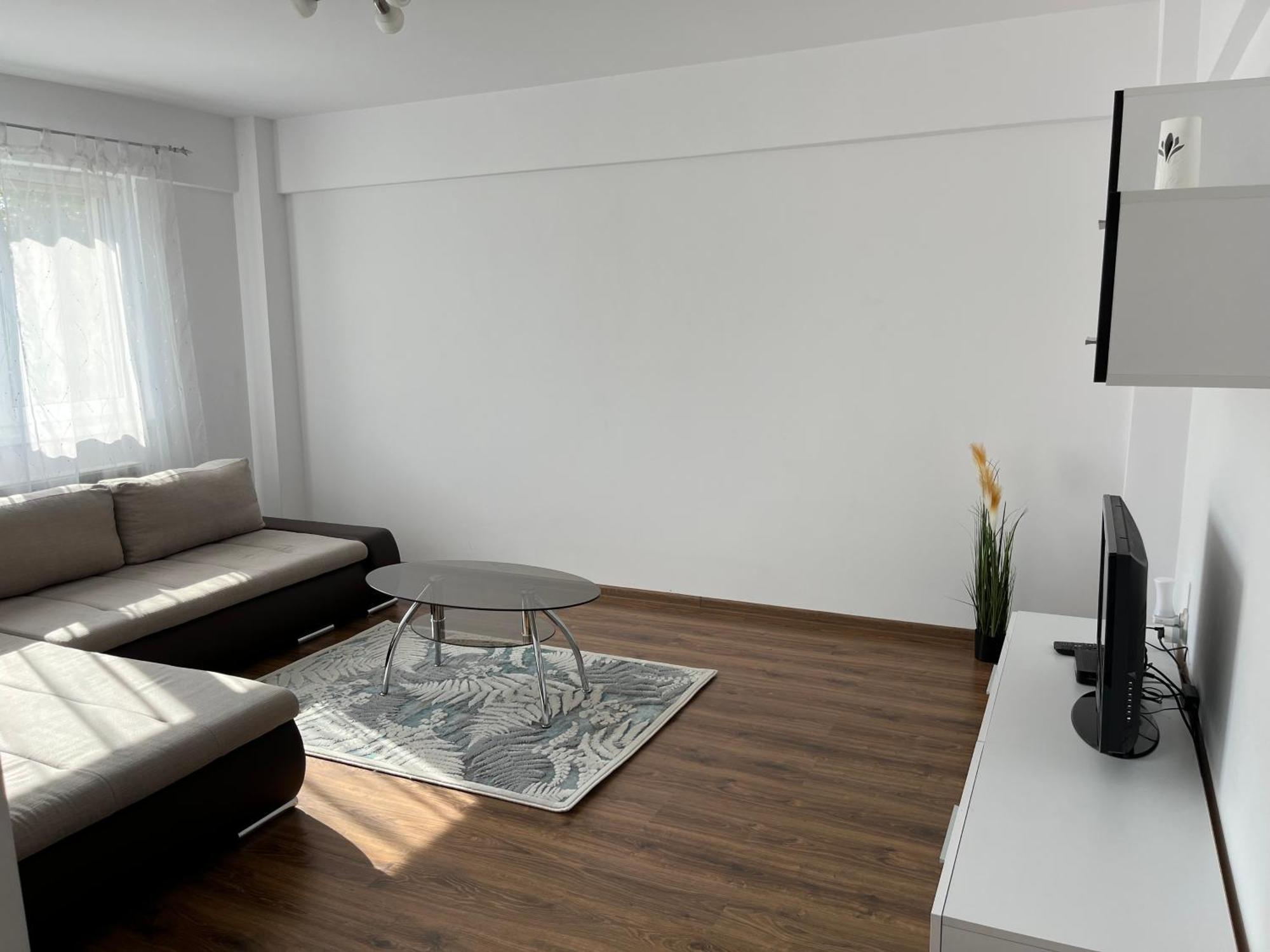 Green Apartaments Zărneşti Εξωτερικό φωτογραφία
