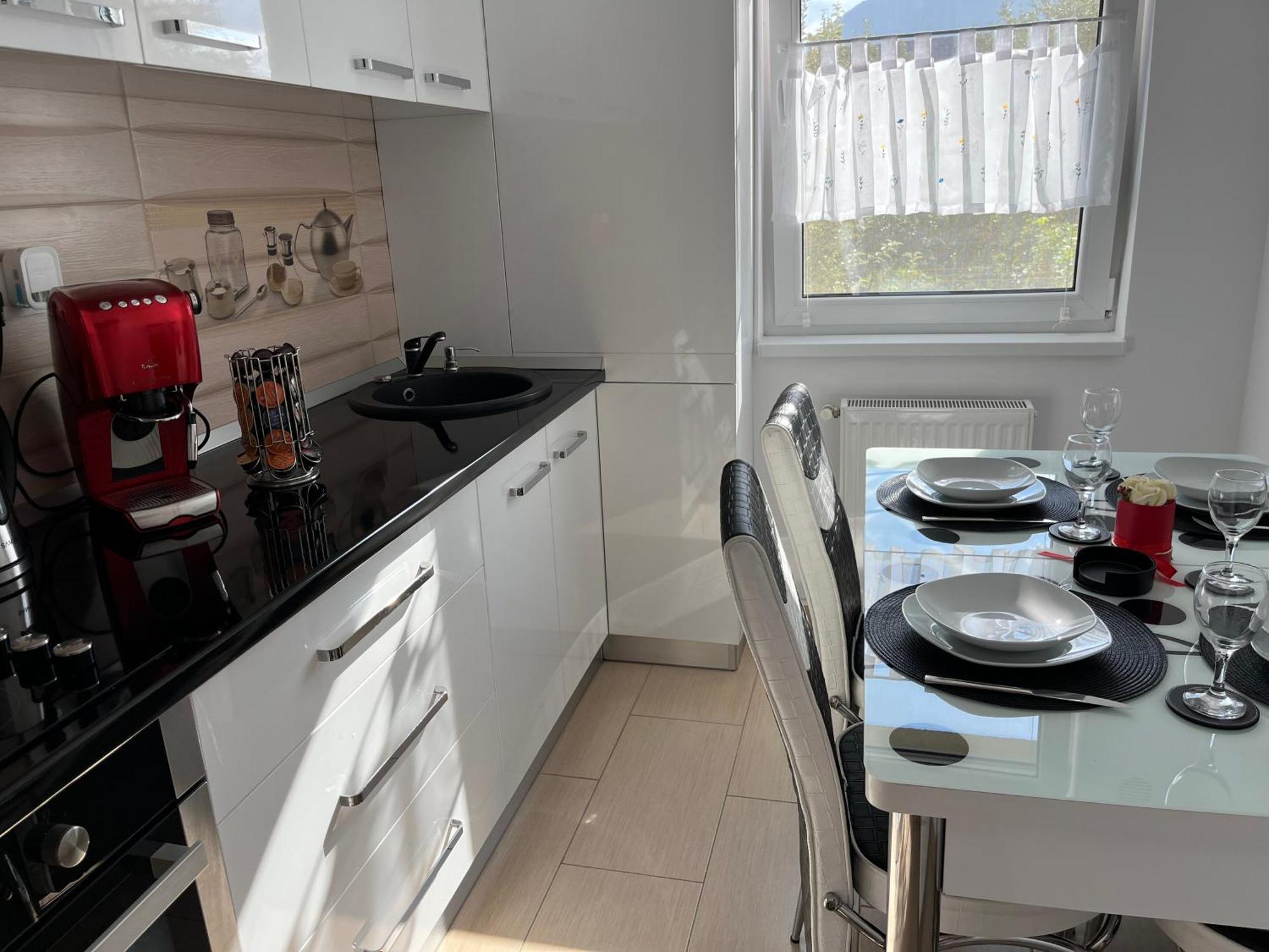 Green Apartaments Zărneşti Εξωτερικό φωτογραφία